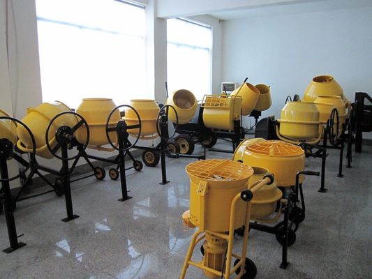 Υγρός ξηρός μηχανών 6.5HP συγκεκριμένων αναμικτών τσιμέντου κατασκευής ημι