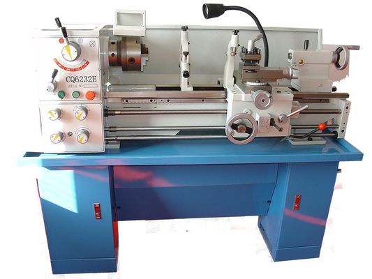Cq6232e CNC αντι τόρνος ακρίβειας μετάλλων δόνησης υψηλής ταχύτητας τόρνου μετάλλων