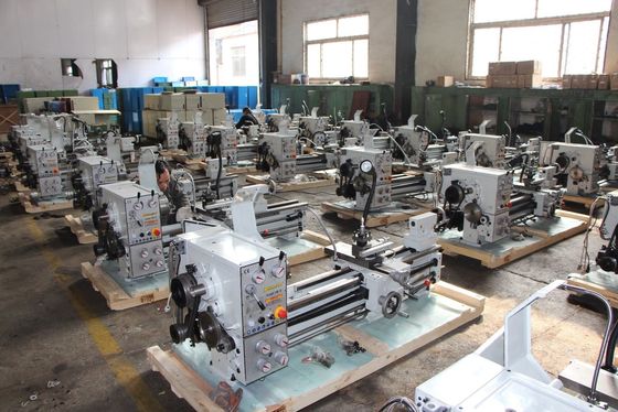 C6241 CNC Μεταλλικός Τόρνος 230V Δομή Διπλού Τοίχου Μεταλλικός Τόρνος Πάγκος